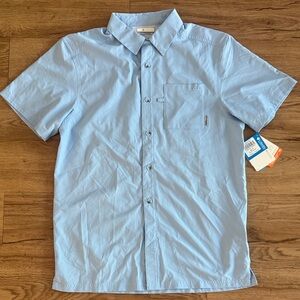 Columbia Light Blue Short-Sleeve Omni- Shade Quick Dry Button-Up Shirt
